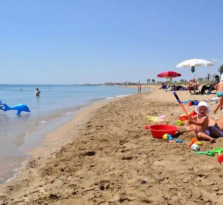 Studio In Cyprus דירה